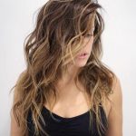 Long wavy hairstyle